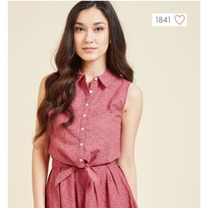 Pros and Convertibles Button-Up Top in Brick in M